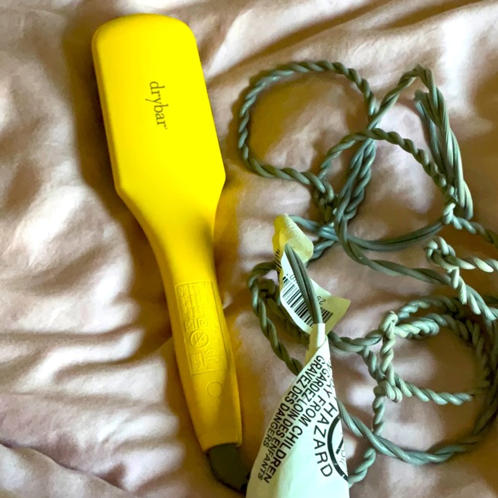 Drybar Crush Brush